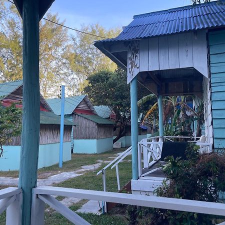 Sandy Beach Bungalows Koh Rong Sanloem Exteriör bild