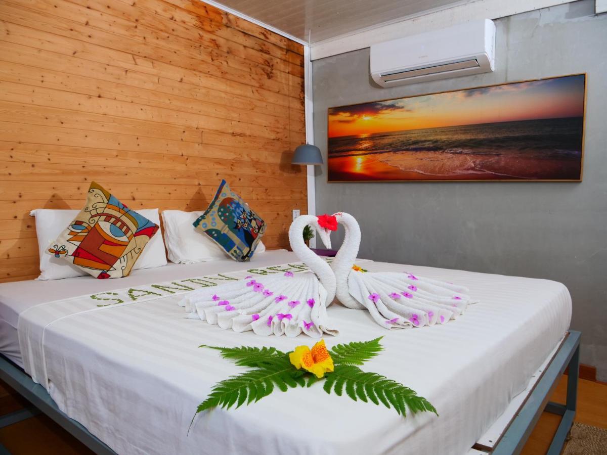 Sandy Beach Bungalows By Ehm Koh Rong Sanloem Exteriör bild