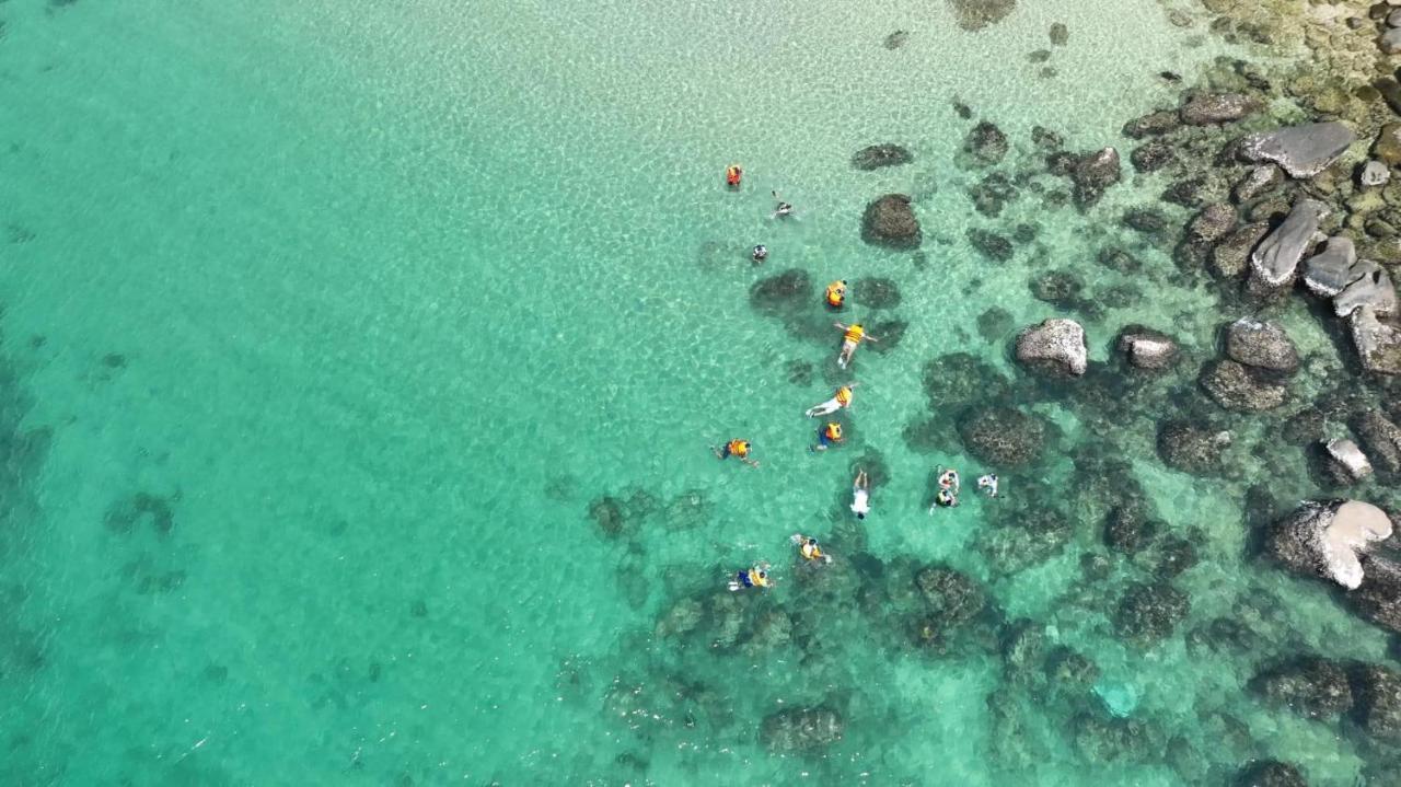 Sandy Beach Bungalows Koh Rong Sanloem Exteriör bild