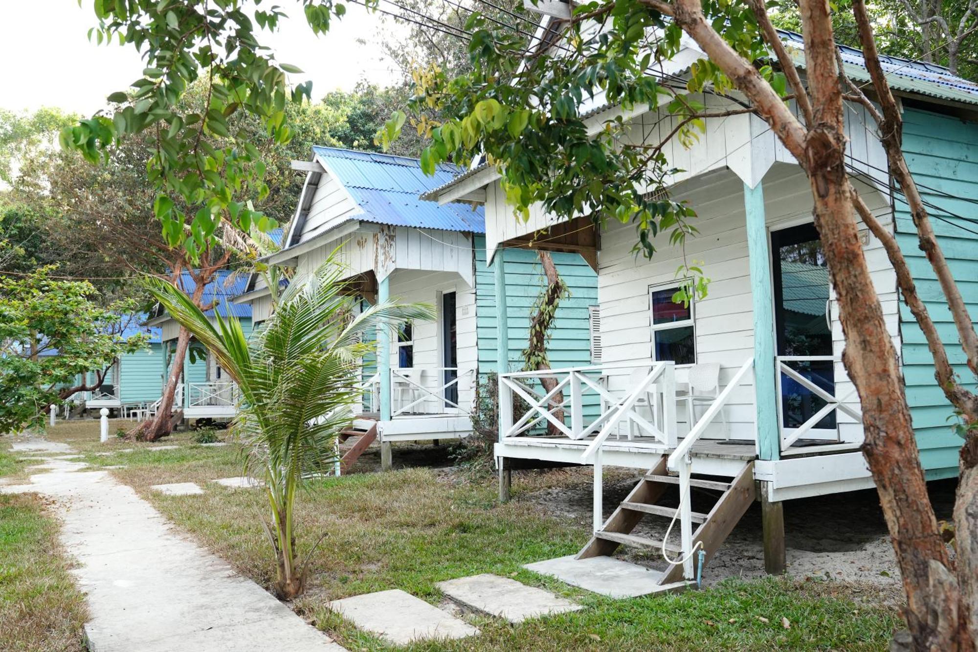 Sandy Beach Bungalows By Ehm Koh Rong Sanloem Exteriör bild