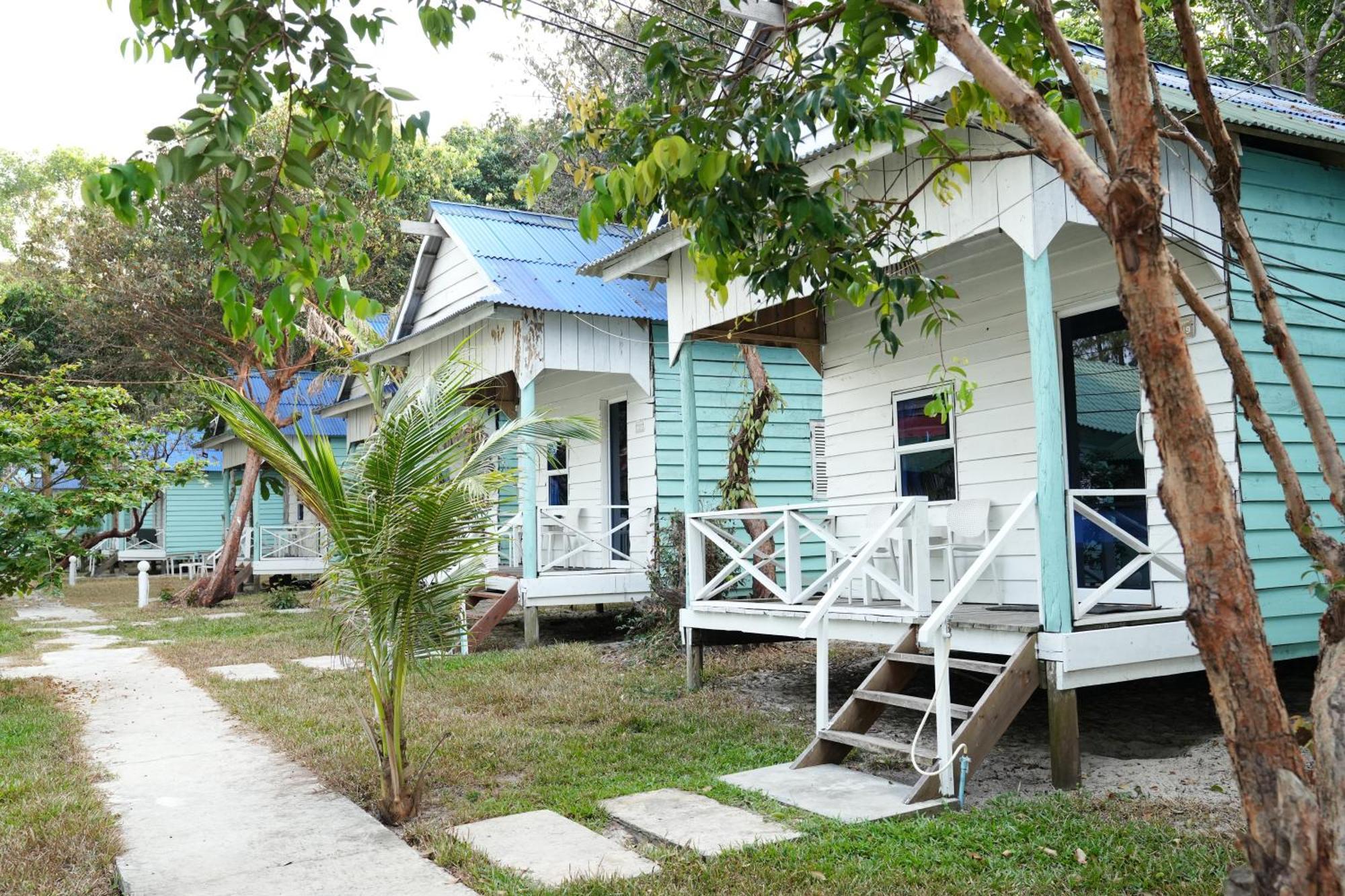 Sandy Beach Bungalows Koh Rong Sanloem Exteriör bild