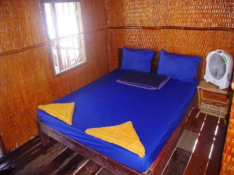 Sandy Beach Bungalows By Ehm Koh Rong Sanloem Exteriör bild